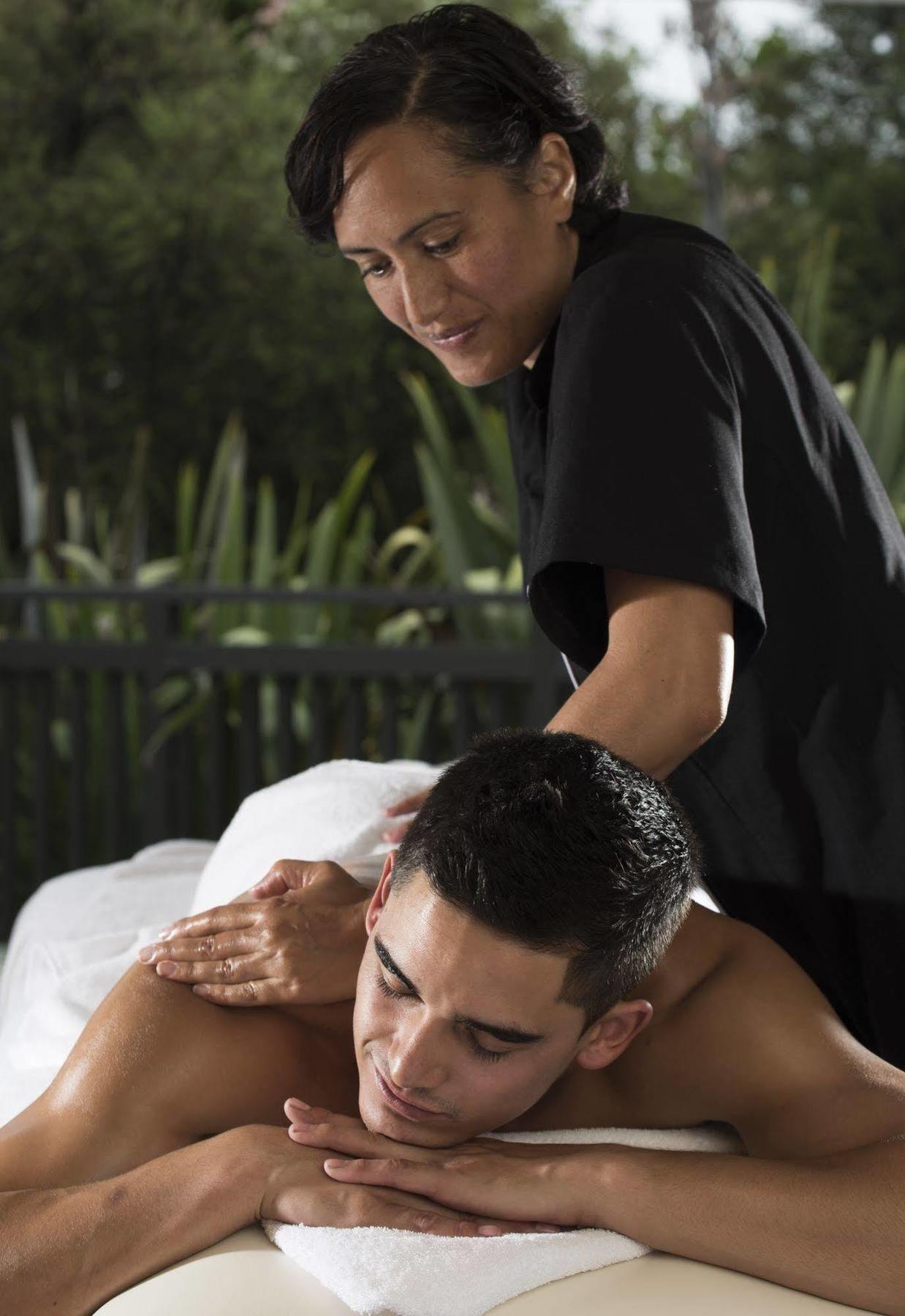 Wai Ora Lakeside Spa Resort Rotorua Bagian luar foto